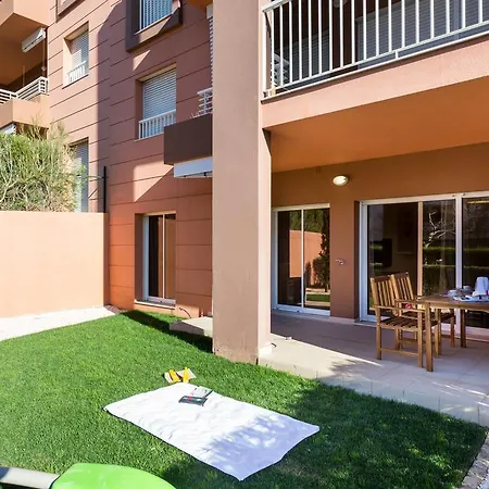 Paradise Apartment *